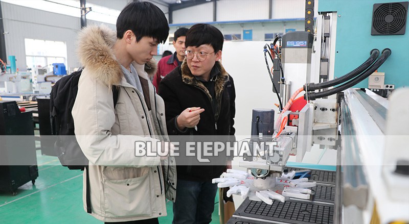 Visitors from Korea for CNC Router Machine 1 Visitors from Korea for CNC Router Machine 1