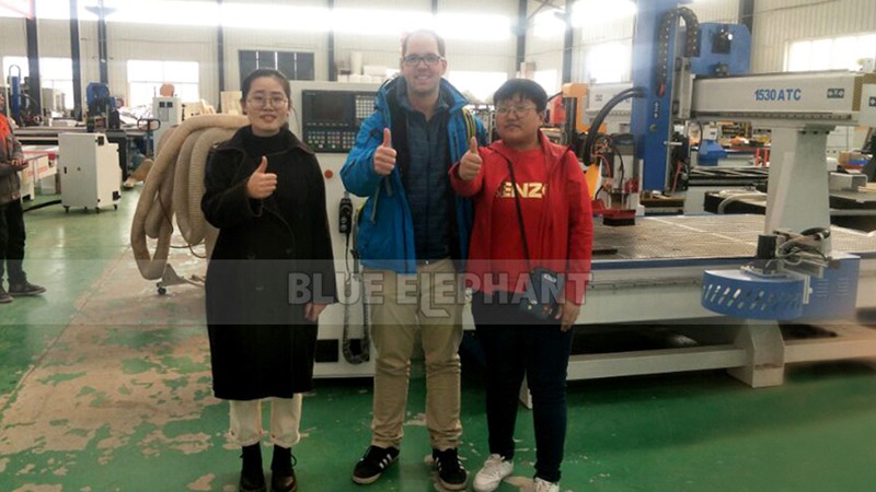 German Customer Check the Purchased 1325 CNC Machine 1 German Customer Check the Purchased 1325 CNC Machine 1