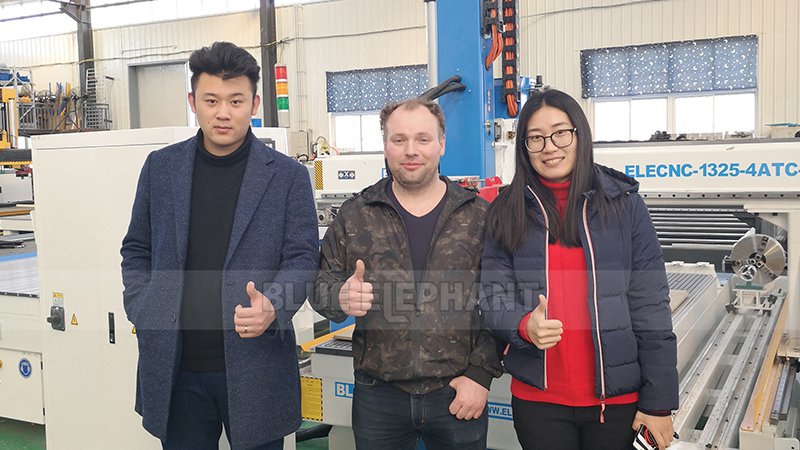 Our Factory Ushered in Russian Customer 1 Our Factory Ushered in Russian Customer 1