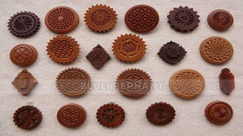 The samples carved by our machines are completely comparable to those made by hand. 1 The samples carved by our machines are completely comparable to those made by hand. 1