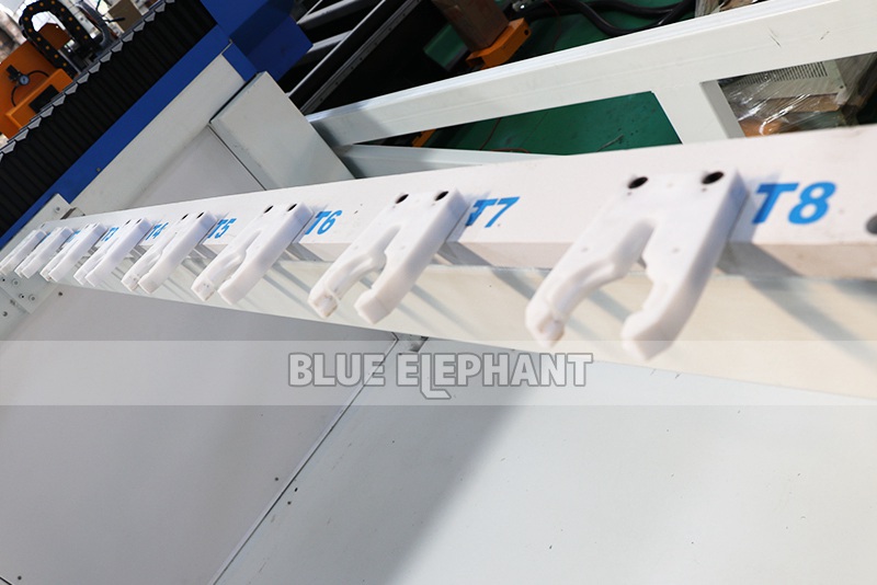 New Arrival 4 Axis 1530 EPS Foam ATC CNC Engraving Machine for 3D Models 5 New Arrival 4 Axis 1530 EPS Foam ATC CNC Engraving Machine for 3D Models 5