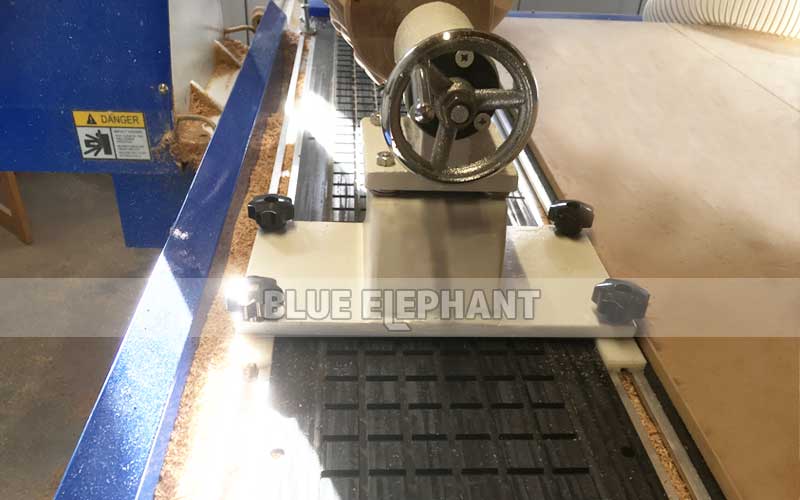 Thanks for Canadian users' approval of our rotary axis CNC router 3 Thanks for Canadian users' approval of our rotary axis CNC router 3