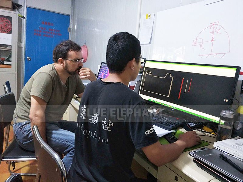 Italian Customer to Test Linear ATC CNC Machine and Receive Training 2
