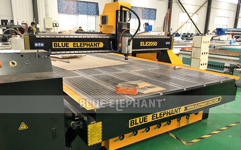 Greek Customers Use CNC Woodworking Machinery for the First Time 3