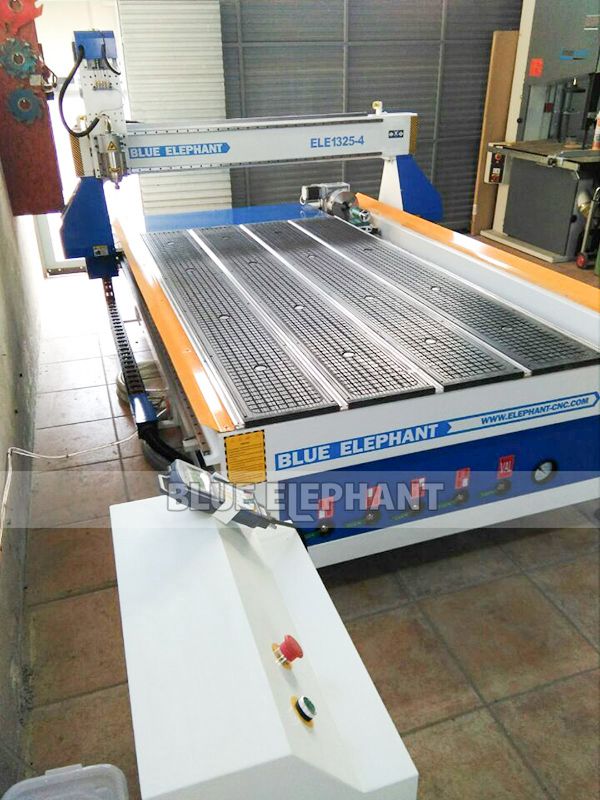 Spanish Feedback, 1325 4 Axis Wood Engraving Machine with Rotating Device 2 Spanish Feedback, 1325 4 Axis Wood Engraving Machine with Rotating Device 2