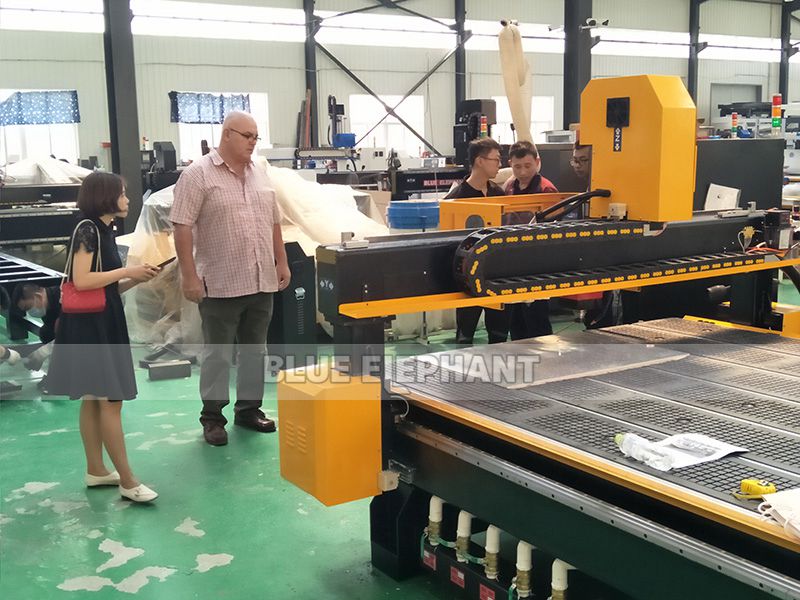 2090 Wood CNC Machine for an Australia Customer 3