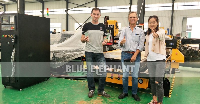 1325 4 Axis Carousel ATC CNC Router was tested by Netherlands Customer 1 1325 4 Axis Carousel ATC CNC Router was tested by Netherlands Customer 1