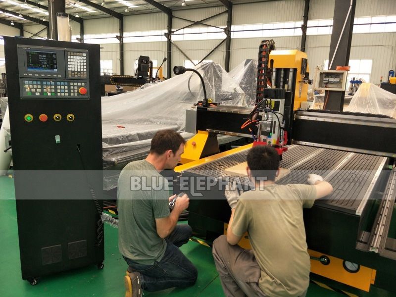 1325 4 Axis Carousel ATC CNC Router was tested by Netherlands Customer 4 1325 4 Axis Carousel ATC CNC Router was tested by Netherlands Customer 4