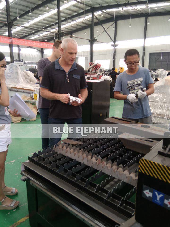 Australia Customer Visiting for CNC Plasma Cutters 4 Australia Customer Visiting for CNC Plasma Cutters 4