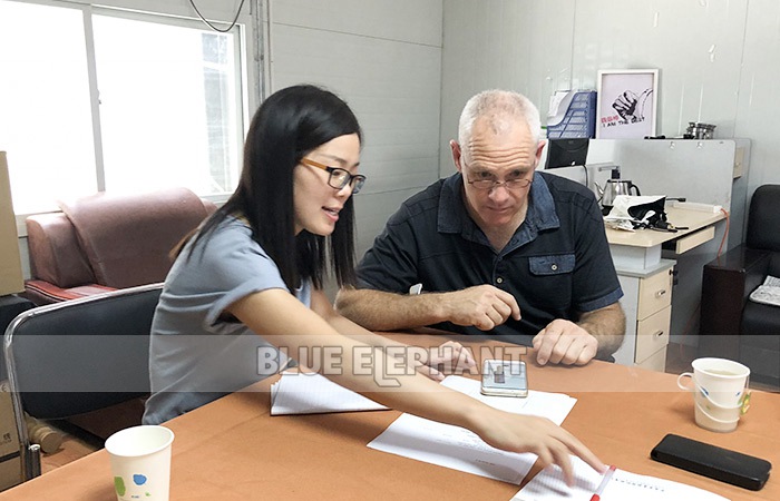 Australia Customer Visiting for CNC Plasma Cutters 5 Australia Customer Visiting for CNC Plasma Cutters 5