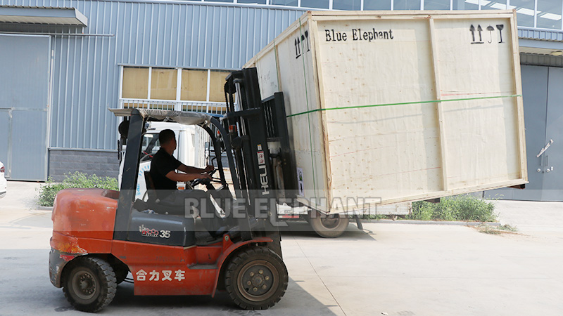 Packaging and Delivery of CNC Router Machines 5 Packaging and Delivery of CNC Router Machines 5
