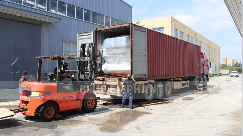 Packaging and Delivery of CNC Router Machines 4 Packaging and Delivery of CNC Router Machines 4