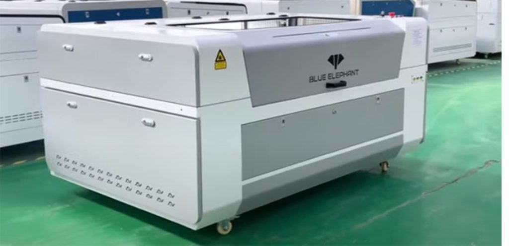 1390 Co2 Laser Cutting Machine will be Sent to German 1