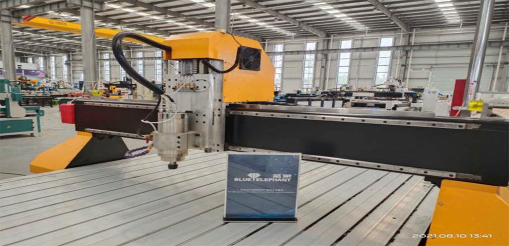 The 1325 3 Axis Wood CNC Router Machine will be Shipped to America 2 The 1325 3 Axis Wood CNC Router Machine will be Shipped to America 2