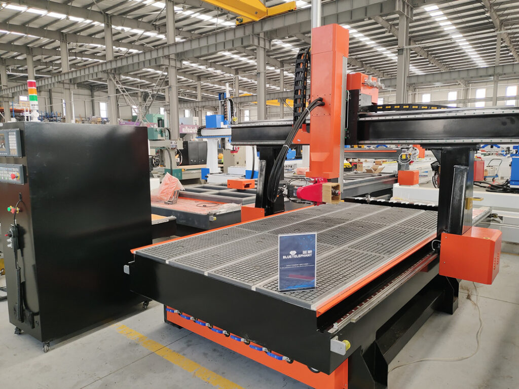 1530 ATC 4-axis Wood Cutting Machine will be Sent to Colombia 1 1530 ATC 4-axis Wood Cutting Machine will be Sent to Colombia 1