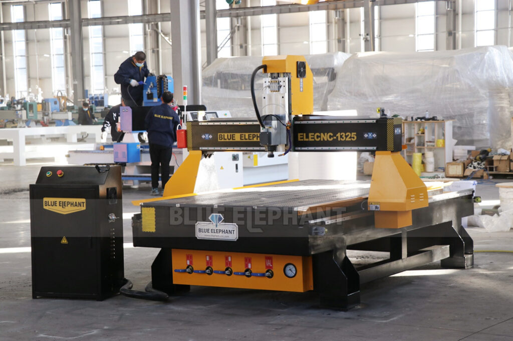 ELECNC1325 Woodworking Machine will be Sent to England 1
