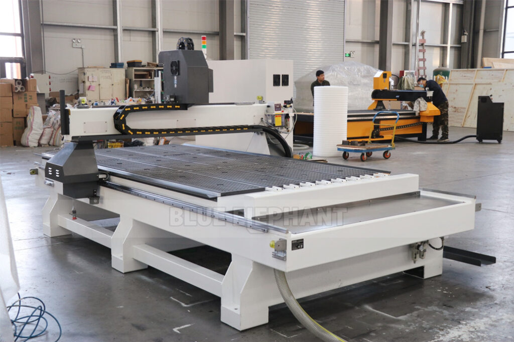 1530 ATC CNC Wood Cutting Machine for Furniture will be Sent to Greece 3 1530 ATC CNC Wood Cutting Machine for Furniture will be Sent to Greece 3
