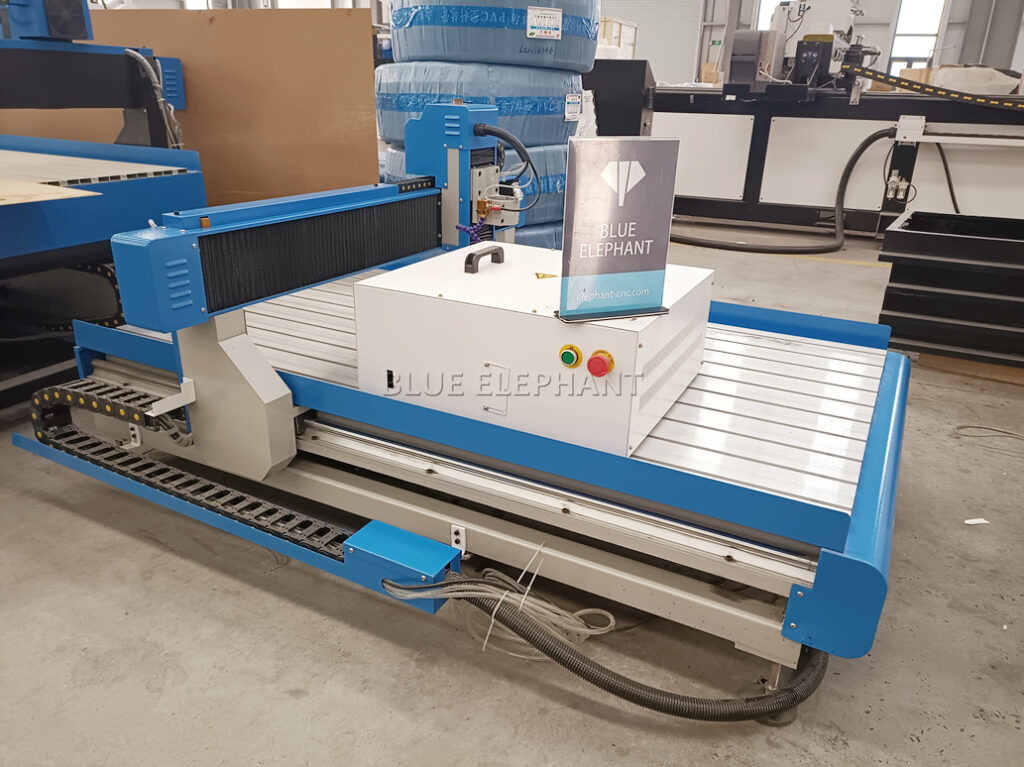 Big 9015 Wood CNC Machine for Furniture Making will be Sent to Chile 2 Big 9015 Wood CNC Machine for Furniture Making will be Sent to Chile 2