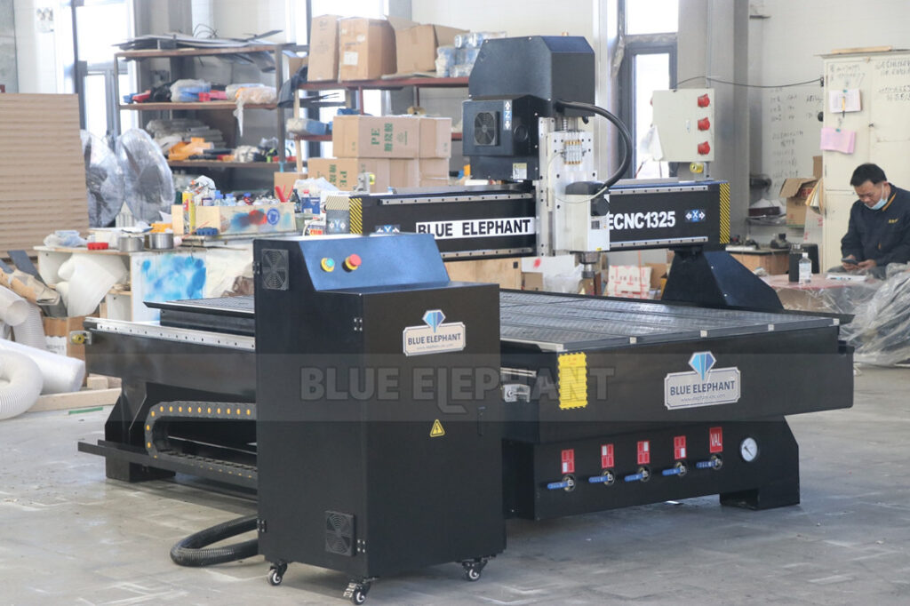 Hot Sale 1325 4×8 Wood CNC Machine will be Sent to Canada 3 Hot Sale 1325 4×8 Wood CNC Machine will be Sent to Canada 3