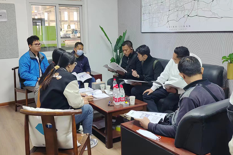 Indonesian customer in China An Exciting Tour for Indonesian Customers with Blue Elephant 2
