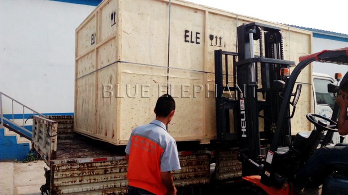 Packaging Process for 1530 4 Axis ATC Cnc Wood Router of Blue Elephant Cnc 5 Packaging Process for 1530 4 Axis ATC Cnc Wood Router of Blue Elephant Cnc 5