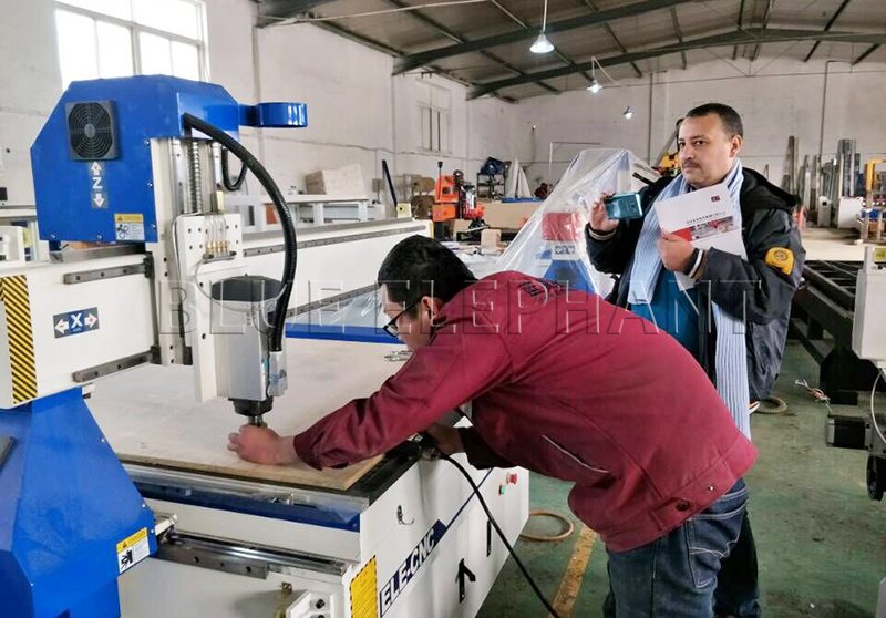 A Customer from Egypt Came to Our Factory to See the CNC Machine 3 A Customer from Egypt Came to Our Factory to See the CNC Machine 3