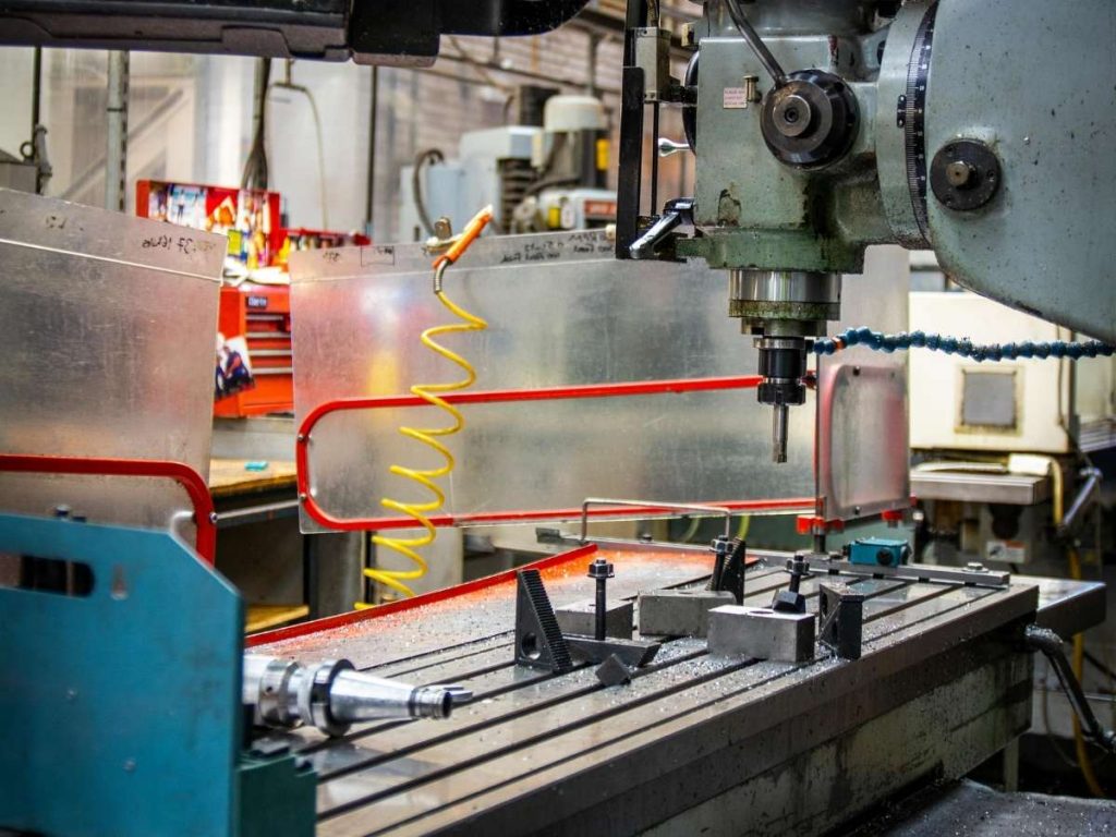 CNC Machine Structure: Key Components Explained 1 CNC Machine Structure: Key Components Explained 1