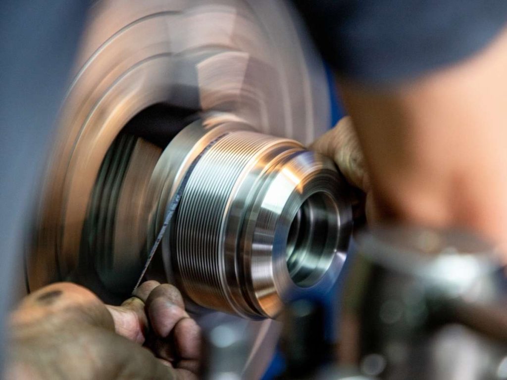 How Does CNC Work? 2 How Does CNC Work? 2
