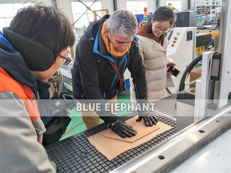 two french customers visited our factory 01
