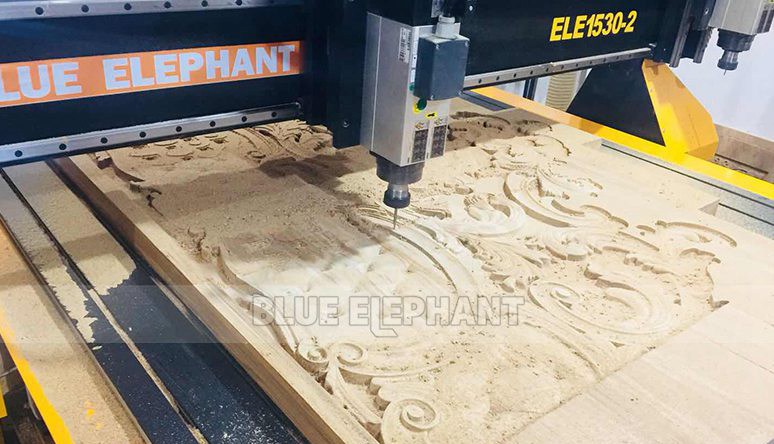 Bedstand do nosso cliente em Bangladesh! Maquinário de carpintaria multi-cabeças 1530