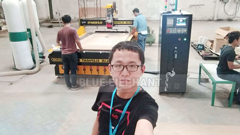 Technical Supports in Indonesia, 1530 ATC Wood Carving Machine with Linear Magazine (8)