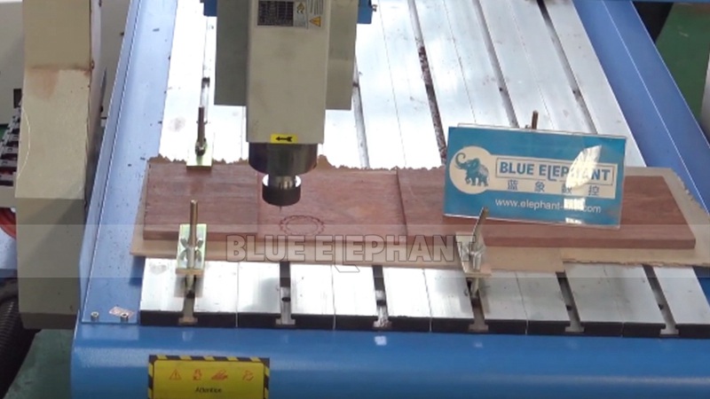 The samples carved by our machines are completely comparable to those made by hand. (3)