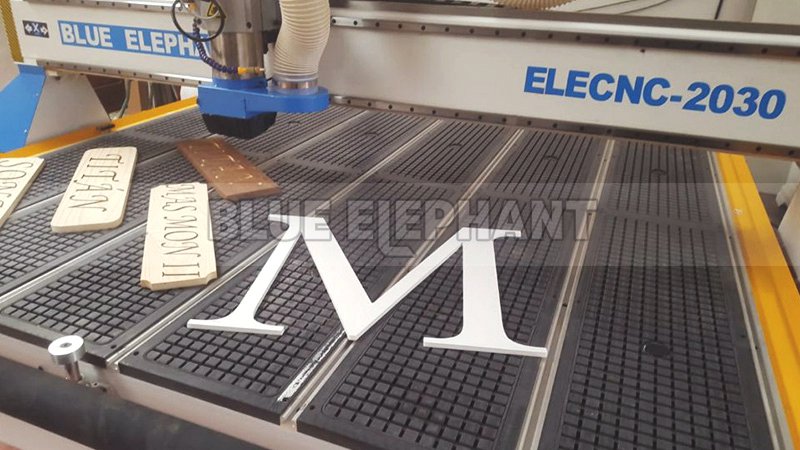 Spanish Customer Sent us Feedback about Our 2030 CNC Machine (1)
