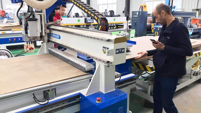 welcome the US customers to visit our factory