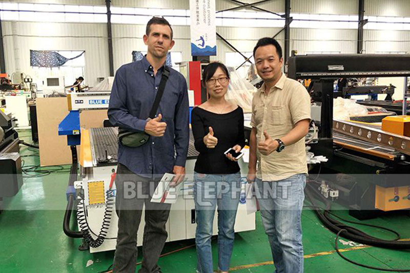 Czech Customer Visiting for 2040 Carousel ATC CNC Router Machine