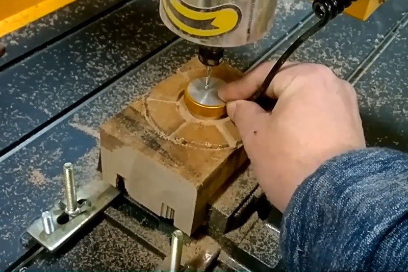 After Exported to Denmark, ELE6090 Desktop Cnc Router’s Using and Testing