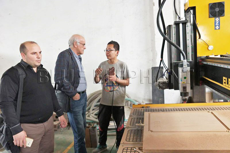 An Engineer and His Boss Came to See the Cnc Routers in Our Factory