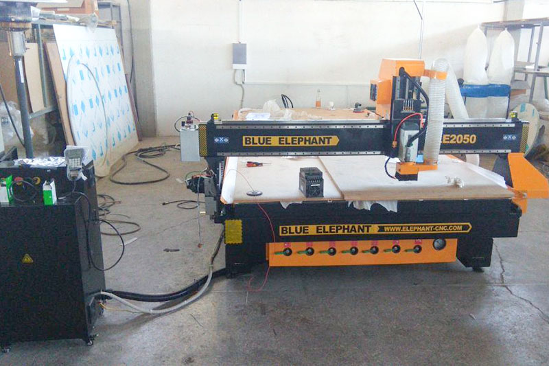 Greek Customers Use CNC Woodworking Machinery for the First Time