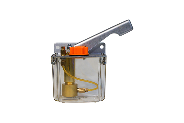 Manual lubrication system