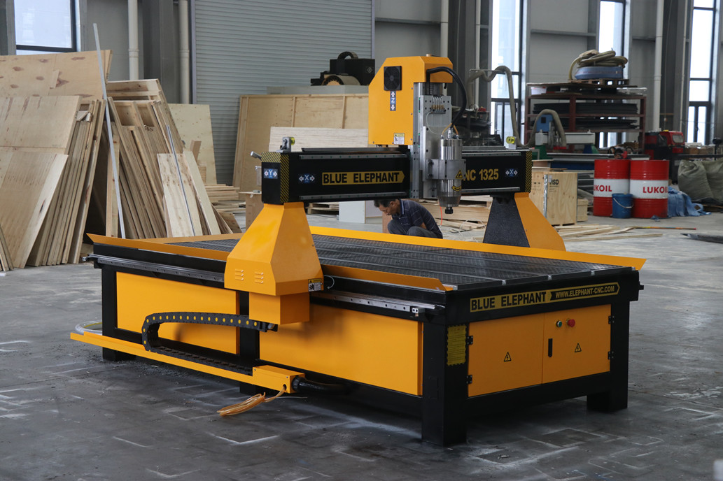 ELE1325 CNC wood router