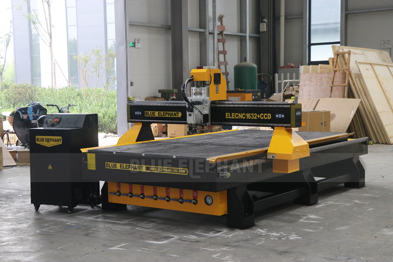 ELECNC1632 Router Machine with a CCD Camera will be Sent to France
