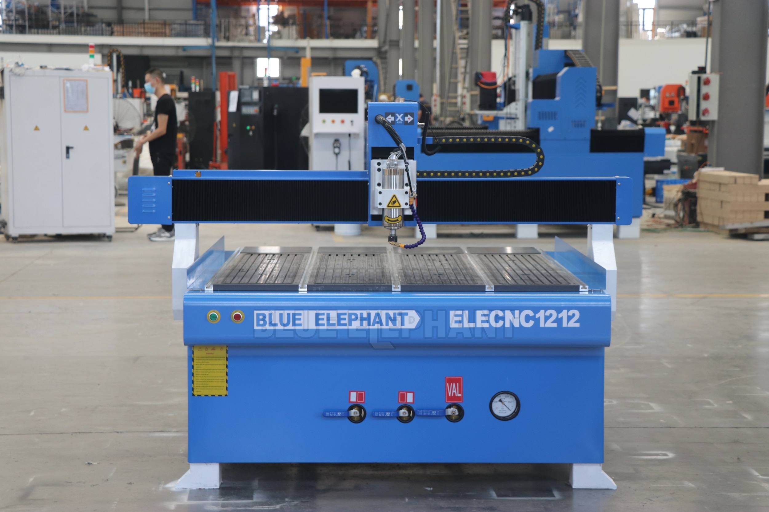 Cheap Small 1212 CNC Woodworking Machine for Sale will be Sent to Australia