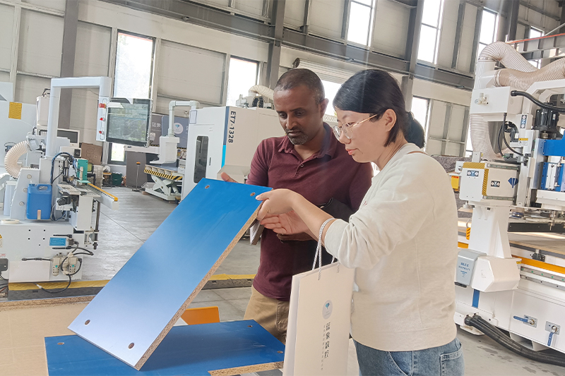 learn-blue-elephant-cnc-machine1