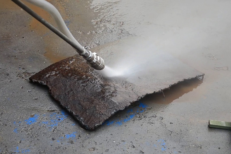 Sandblasting rust removal
