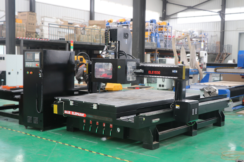 1530 Routeur CNC ATC 4 axes