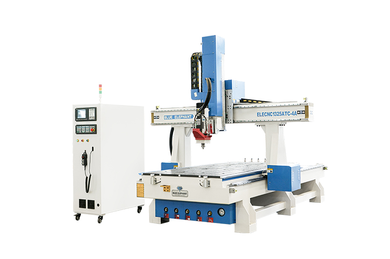 Machine intégrée 1325 ATC 4 axes pour portes, murs et armoires