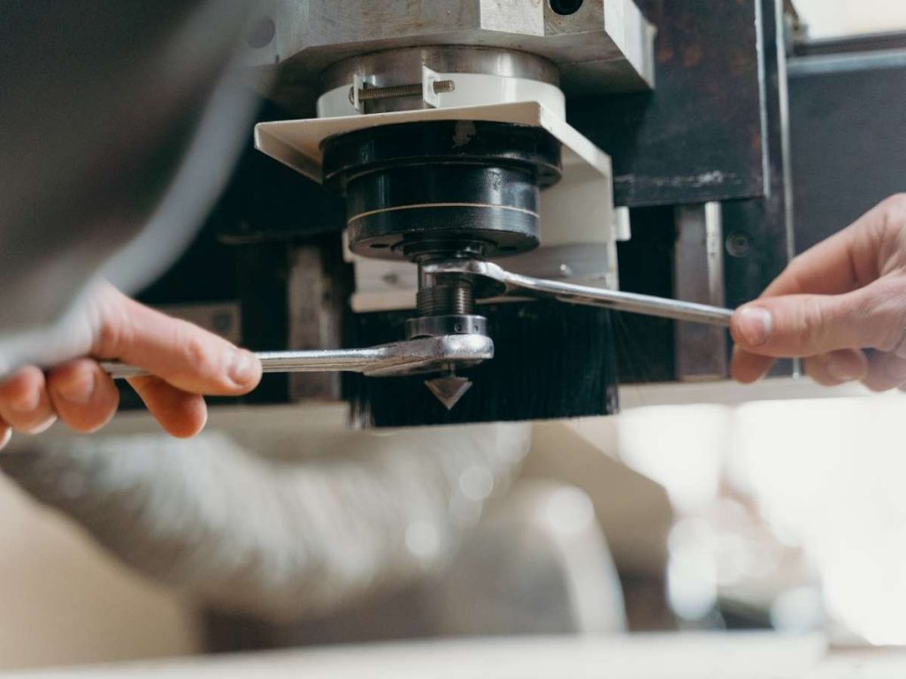How To Make Money with A CNC Machine? 2